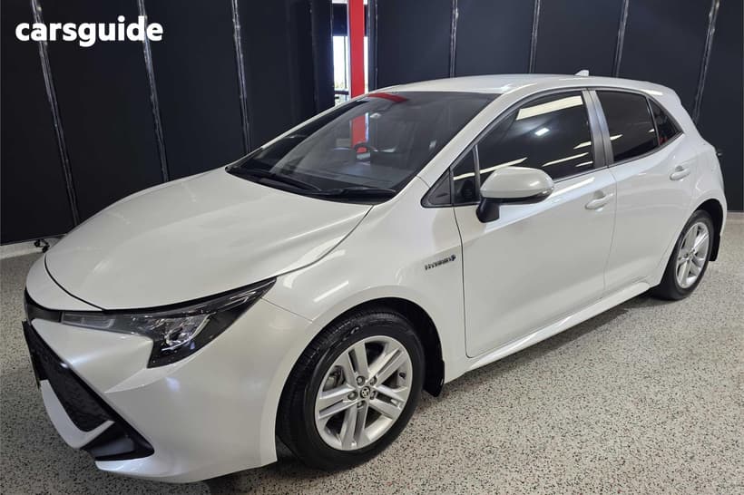 White 2020 Toyota Corolla Hatchback Ascent Sport (Hybrid)