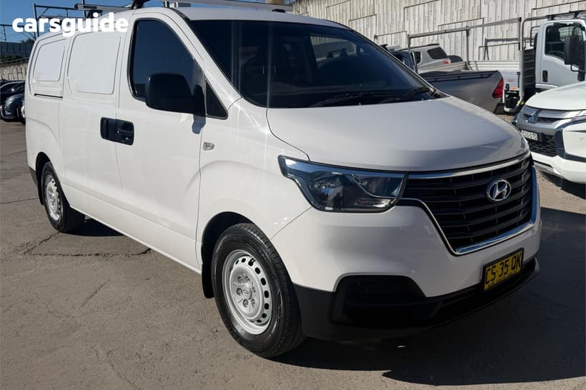 White 2019 Hyundai Iload Van 3S Liftback