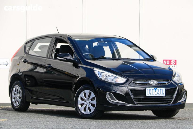 Black 2014 Hyundai Accent Hatchback Active