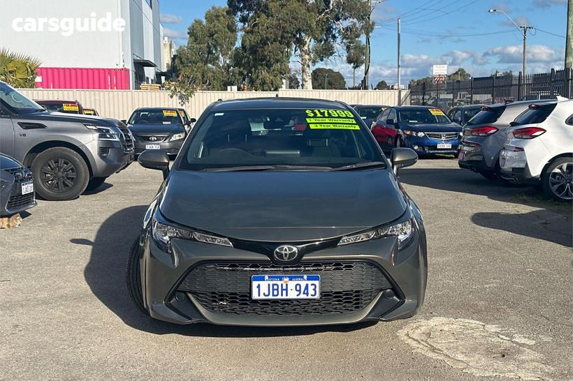 Bronze 2018 Toyota Corolla Hatchback Ascent Sport
