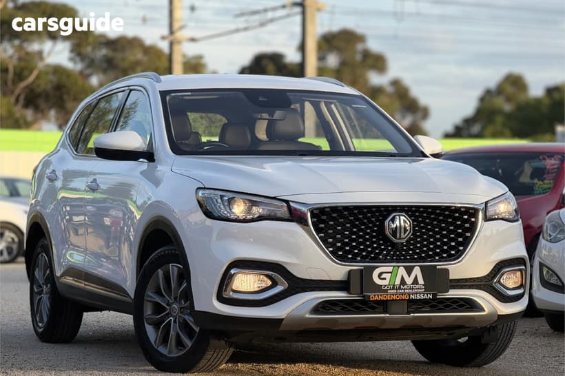 White 2022 MG HS Wagon Vibe
