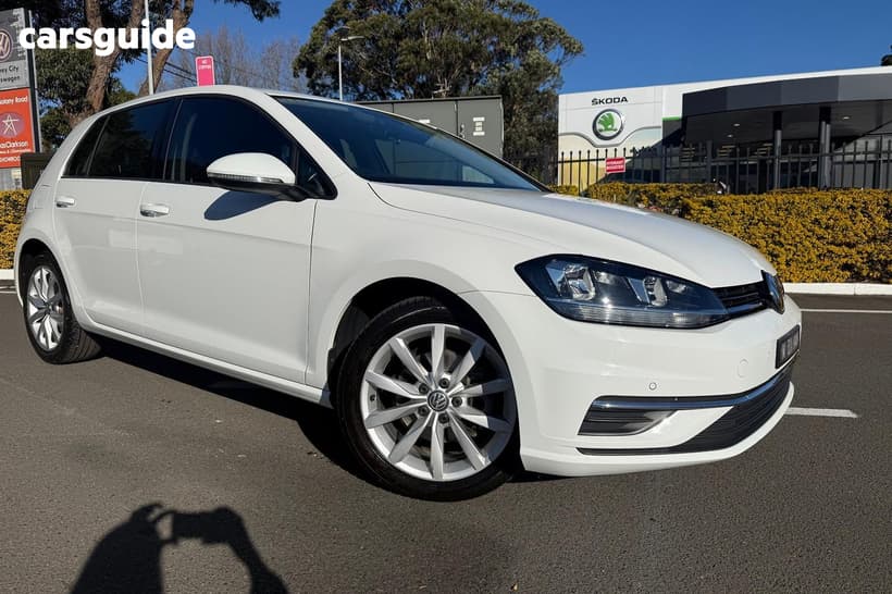 White 2018 Volkswagen Golf Hatchback 110 Tsi Comfortline