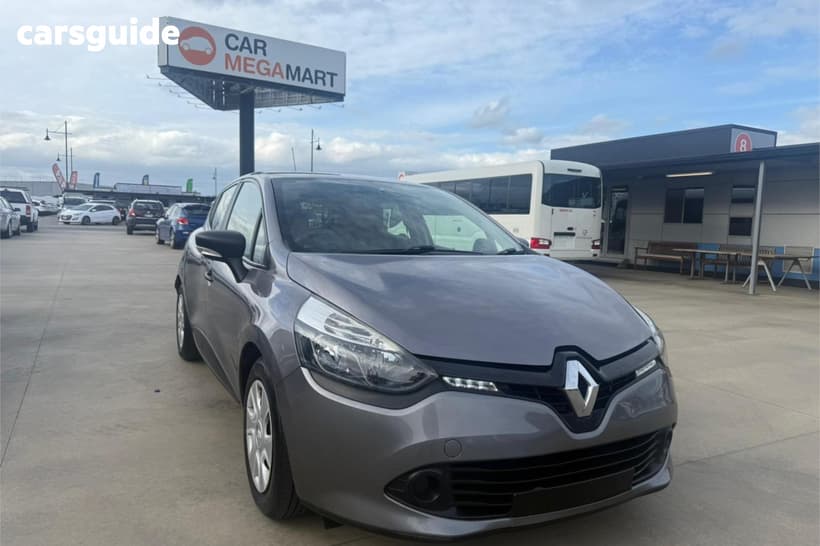 Grey 2015 Renault Clio Hatchback Authentique