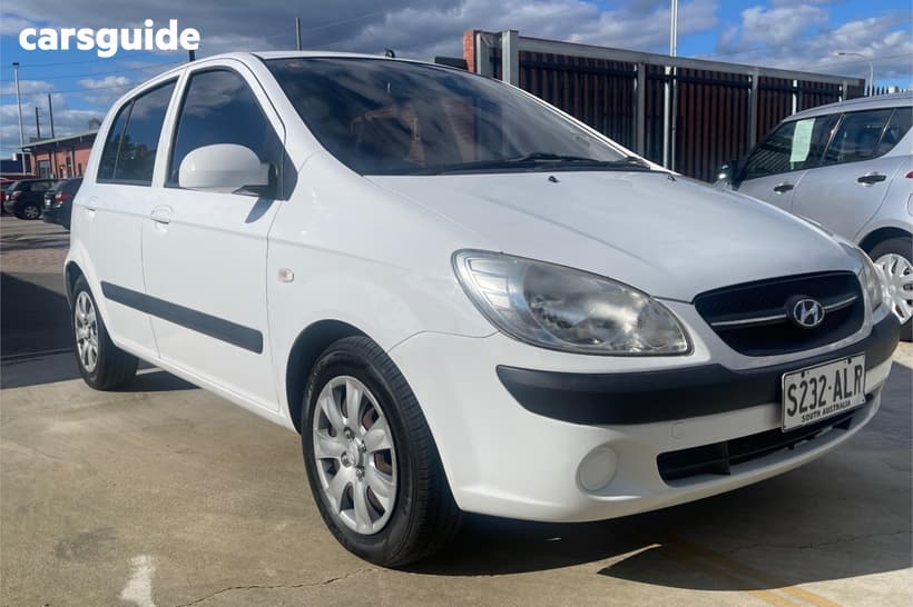 White 2010 Hyundai Getz Hatchback S