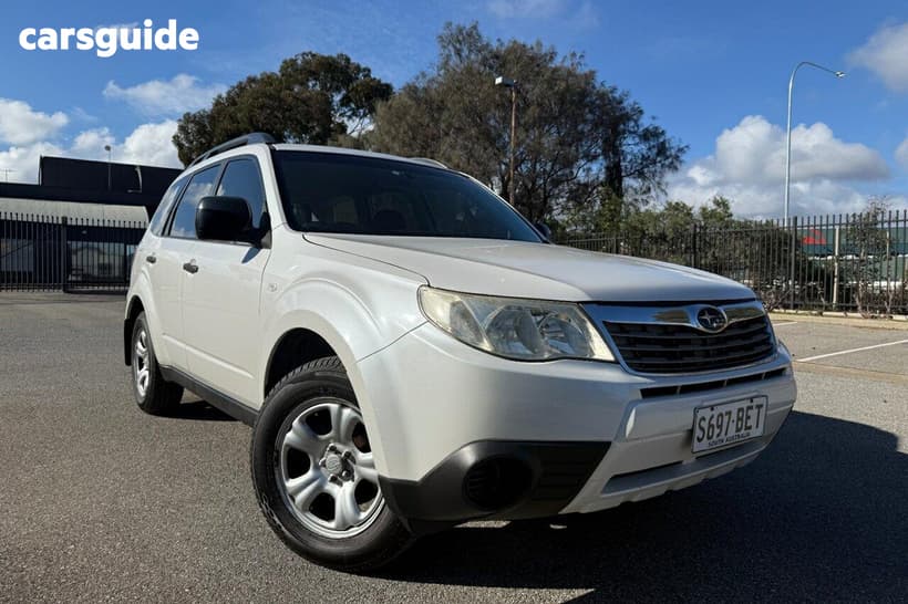 White 2010 Subaru Forester Wagon X