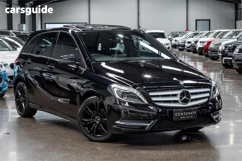 Black 2014 Mercedes-Benz B180 Hatchback