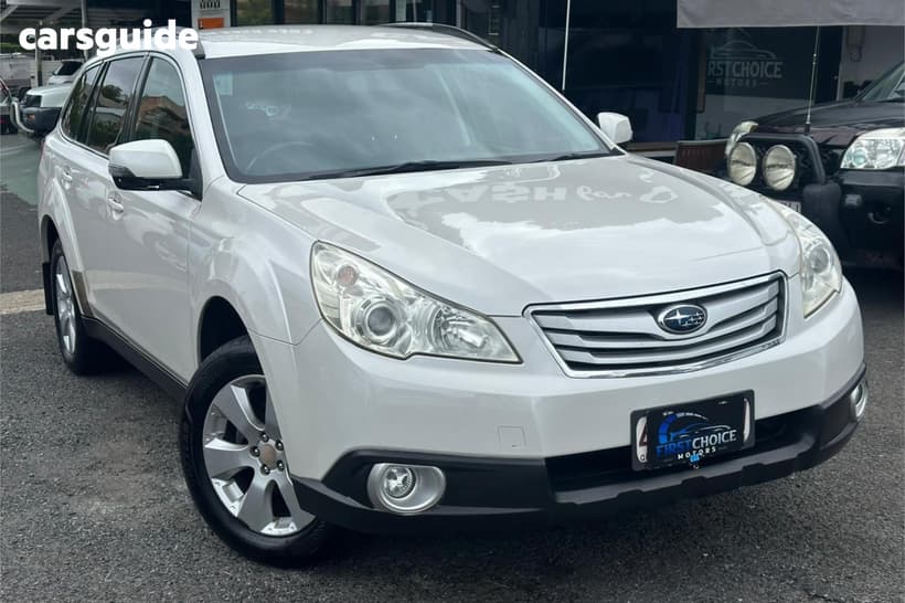 White 2012 Subaru Outback Wagon 2.5I