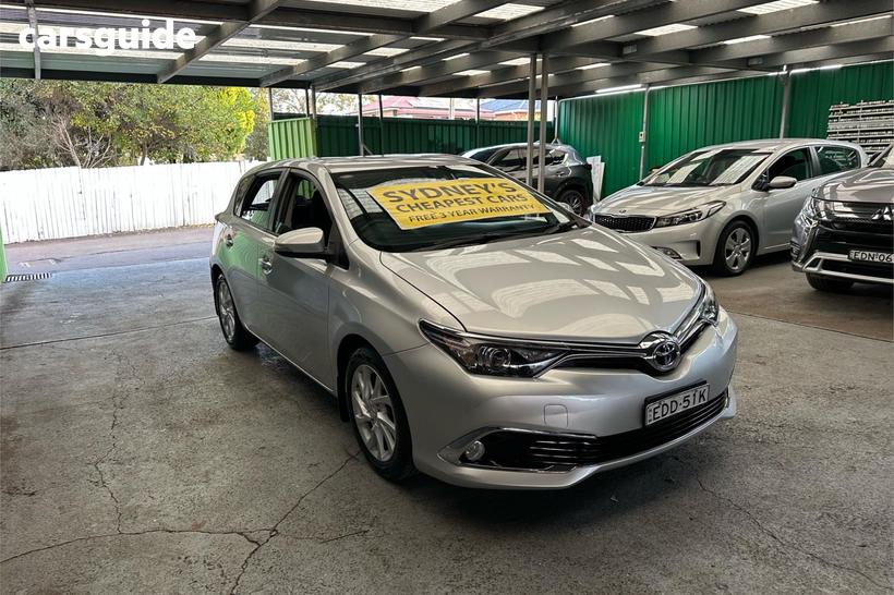 Silver 2017 Toyota Corolla Hatchback Ascent Sport