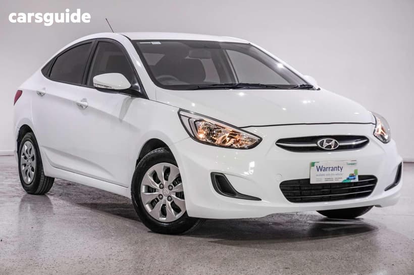White 2016 Hyundai Accent Hatchback Active