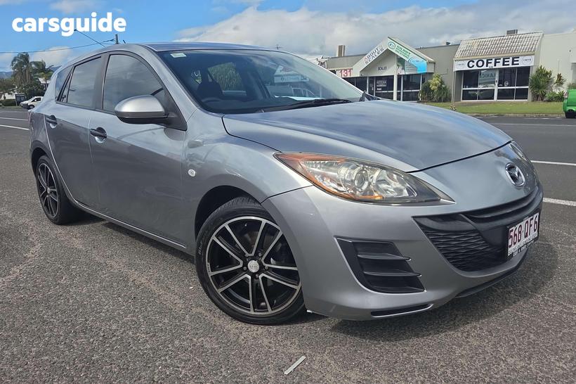 Silver 2009 Mazda 3 Hatchback Neo Sport