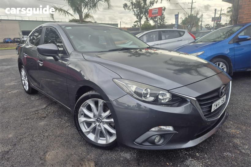 Grey 2015 Mazda 3 Hatchback Sp25