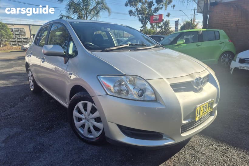 Silver 2008 Toyota Corolla Hatchback Ascent