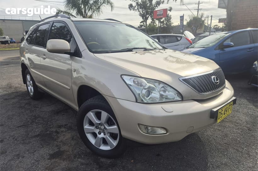 Gold 2005 Lexus RX330 Wagon Sports