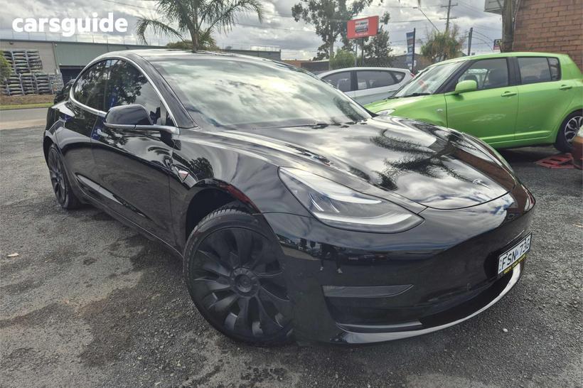 Black 2019 Tesla Model 3 Sedan Standard Range Rwd