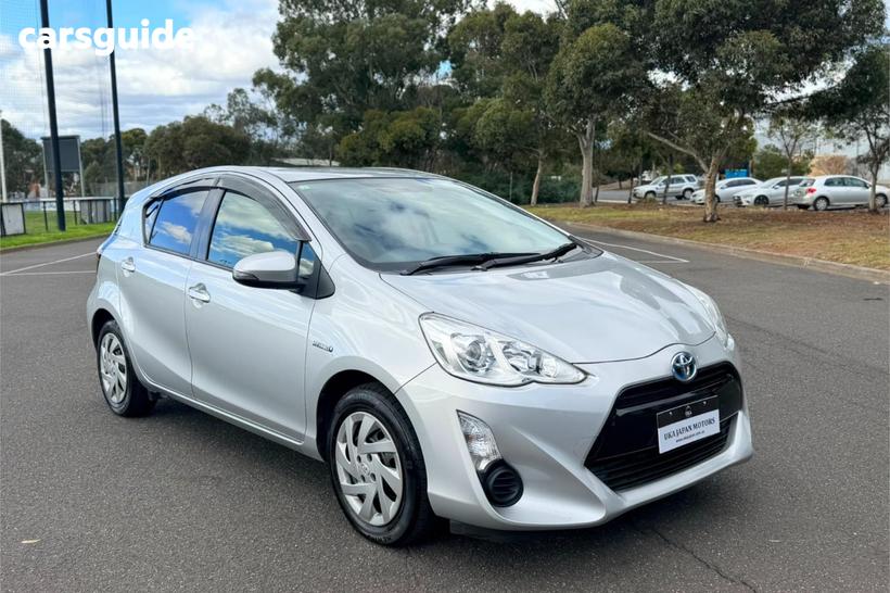 Silver 2015 Toyota Aqua Hatch S