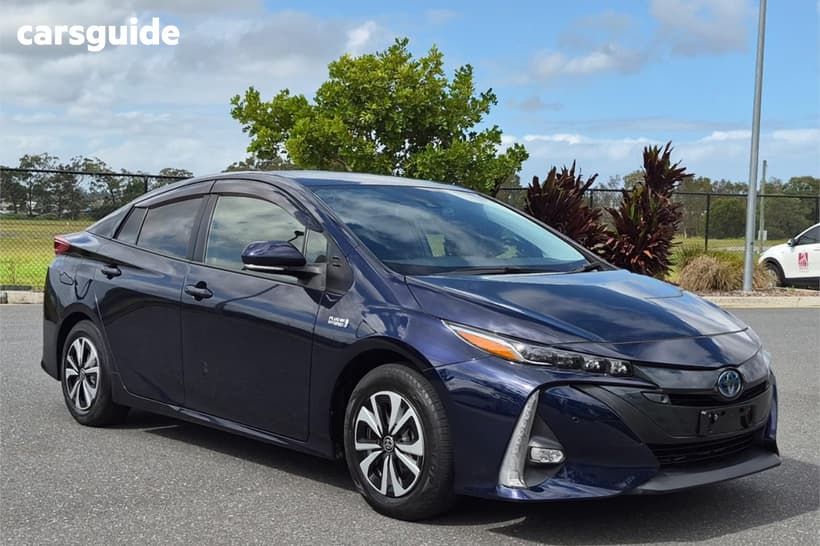 Blue 2020 Toyota Prius Hatch S SAFETY PACKAGE