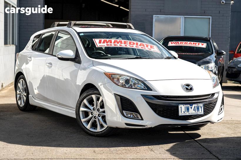 White 2011 Mazda 3 Hatchback Sp25