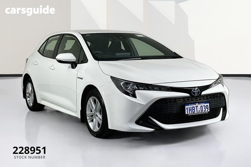 White 2020 Toyota Corolla Hatchback Ascent Sport (Hybrid)