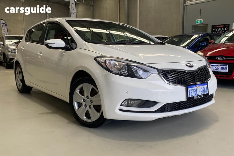 White 2014 Kia Cerato Hatchback S