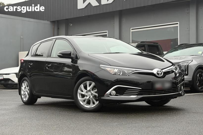 Black 2017 Toyota Corolla Hatchback Ascent Sport