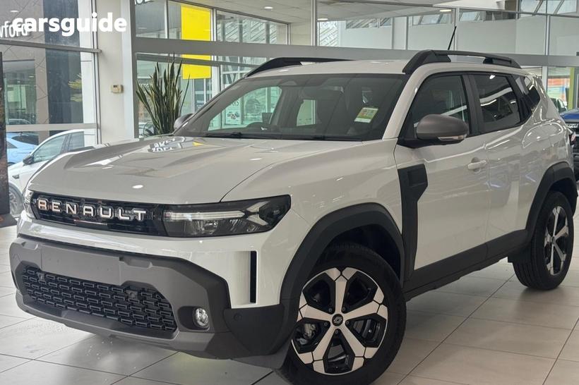 White 2025 Renault Duster Wagon Techno (4X2)