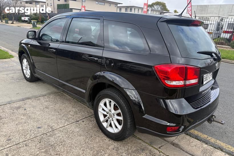 Black 2014 Fiat Freemont Wagon