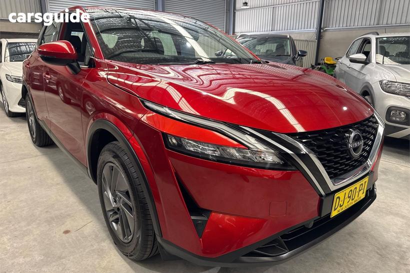 Red 2024 Nissan Qashqai Wagon St