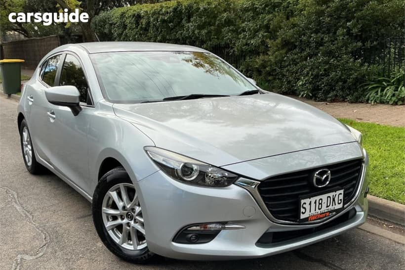 Silver 2018 Mazda 3 Hatchback Maxx Sport