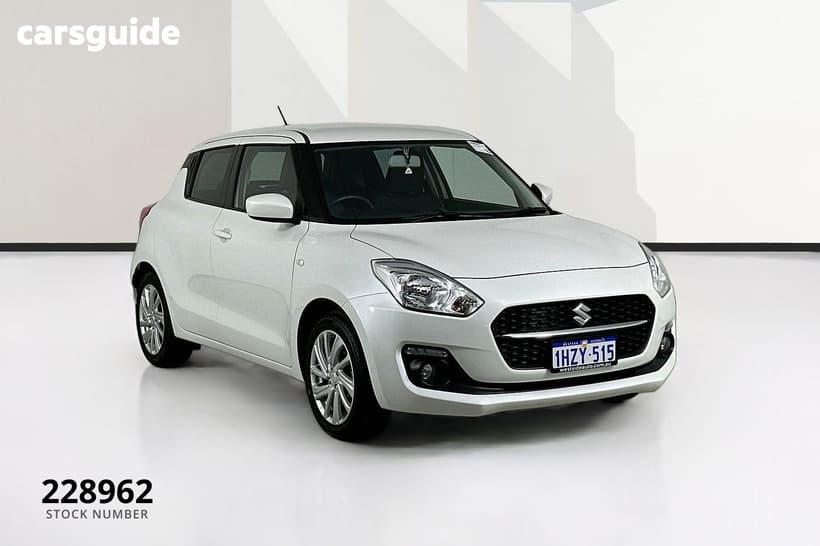 White 2023 Suzuki Swift Hatchback Gl Navi