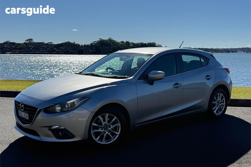 Silver 2015 Mazda 3 Hatchback Maxx