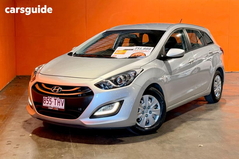 Silver 2012 Hyundai I30 Hatchback Active 1.6 Crdi