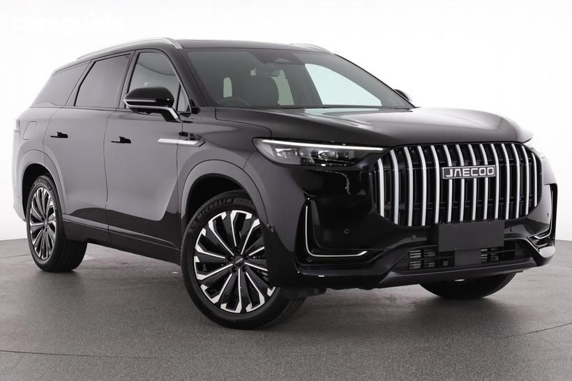 Black 2025 Jaecoo J8 Wagon Track