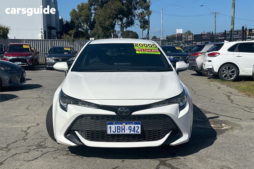 White 2021 Toyota Corolla Hatchback Ascent Sport