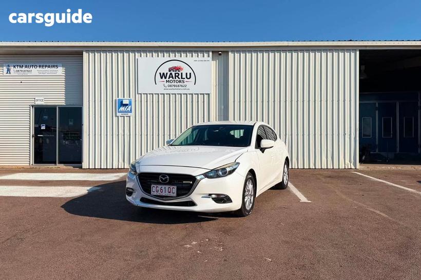 White 2014 Mazda 3 Hatchback Touring
