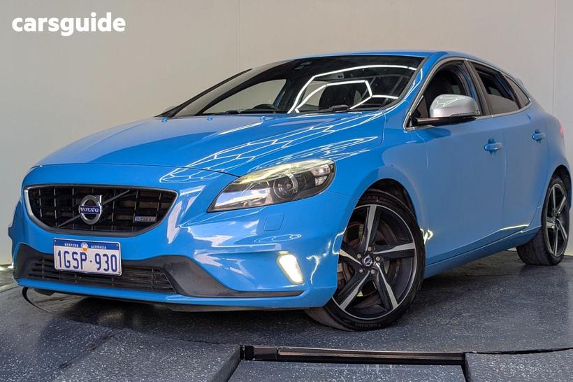 Blue 2015 Volvo V40 Hatchback T5 R-Design