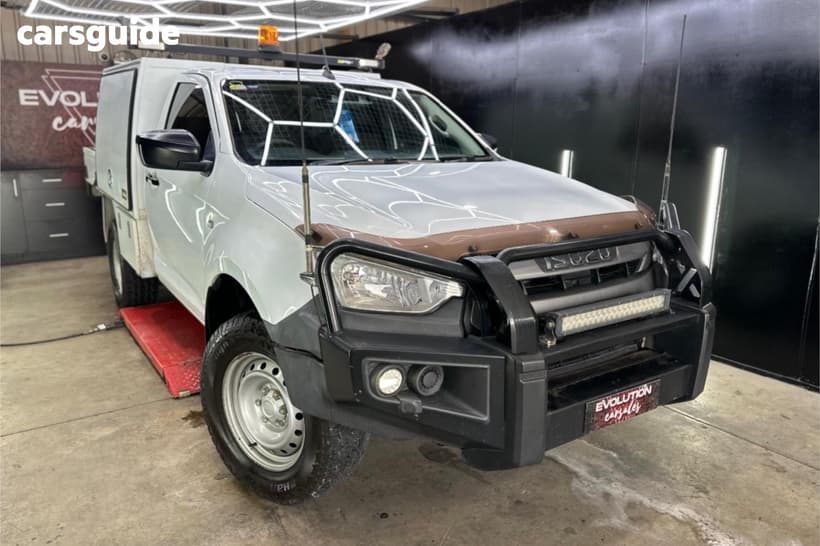 White 2020 Isuzu D-MAX Cab Chassis Sx (4X4)