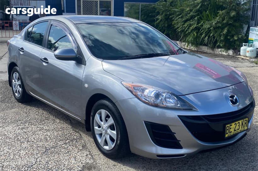 Silver 2009 Mazda 3 Sedan Neo