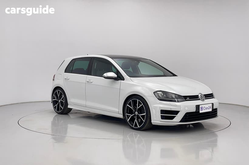 White 2015 Volkswagen Golf Hatchback R