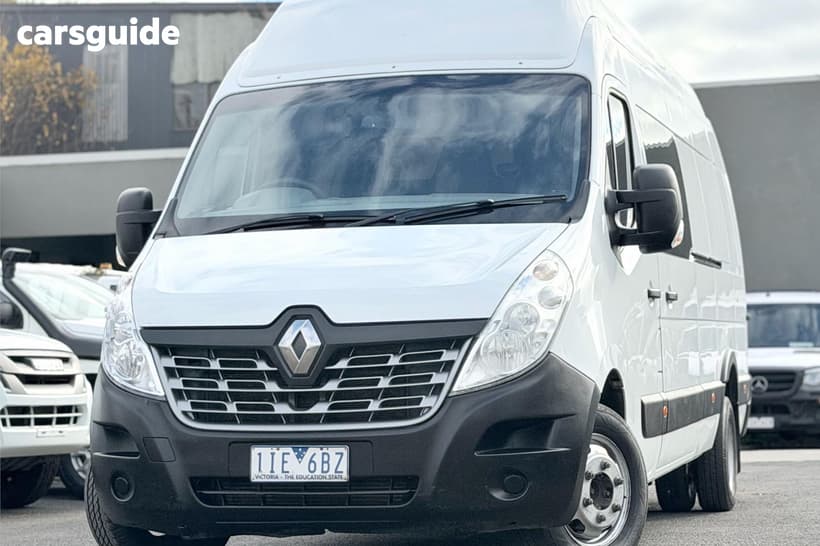 White 2015 Renault Master Van 4.5 Elwb High