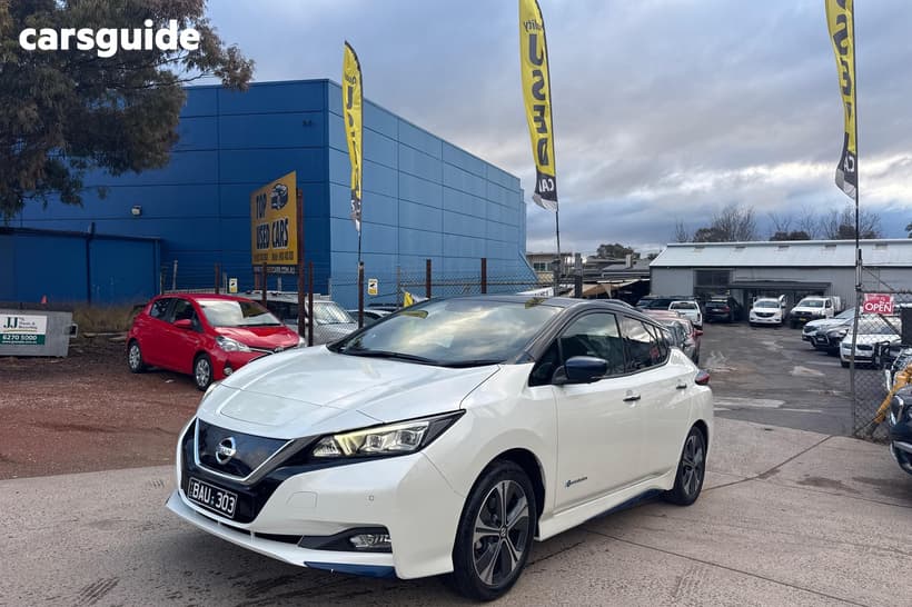 White 2019 Nissan Leaf Hatchback