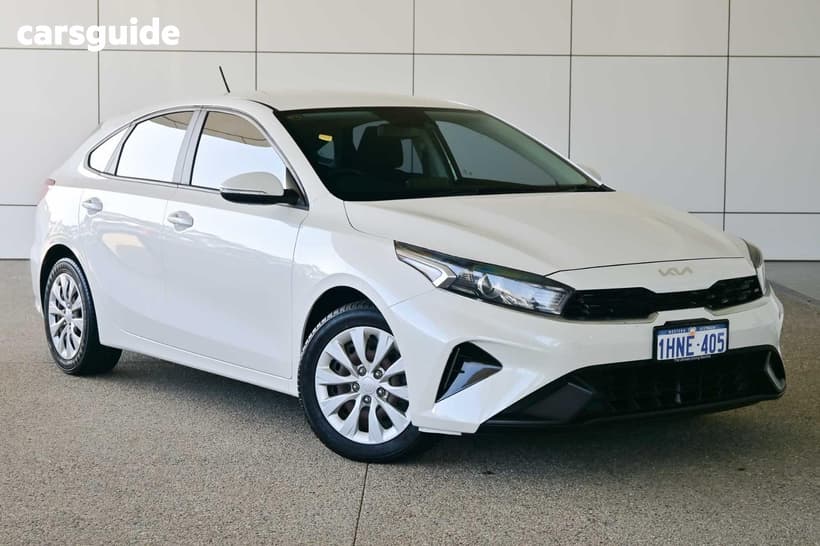 White 2022 Kia Cerato Hatchback S