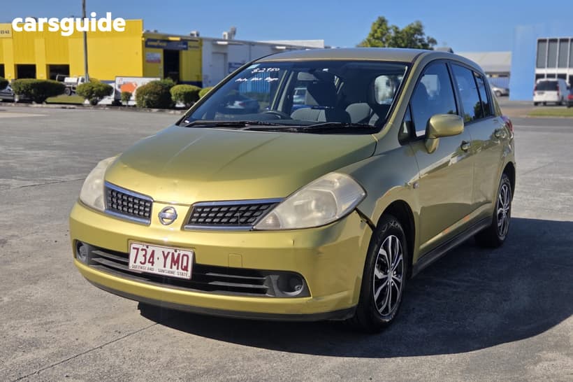 Gold 2007 Nissan Tiida Hatchback St