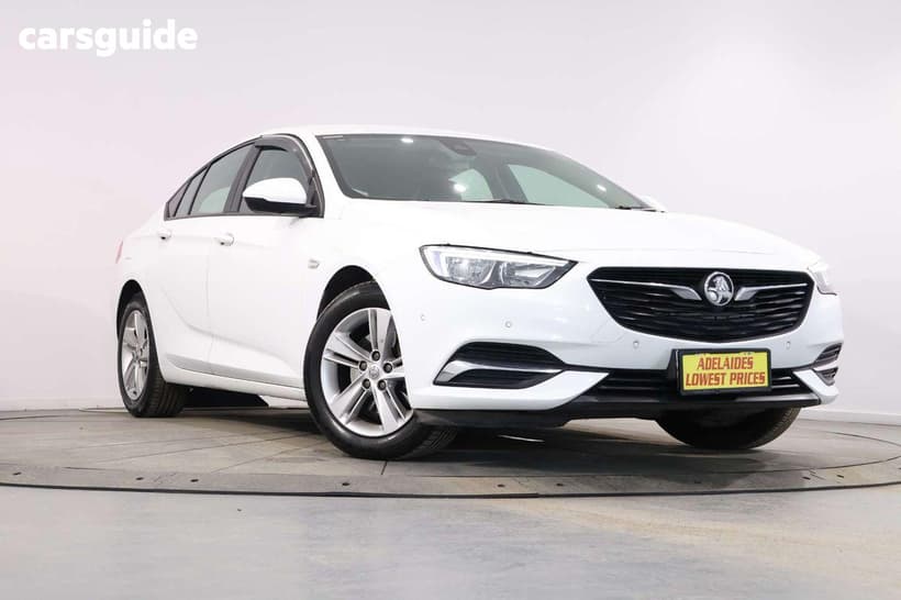 White 2018 Holden Commodore Sportswagon Lt