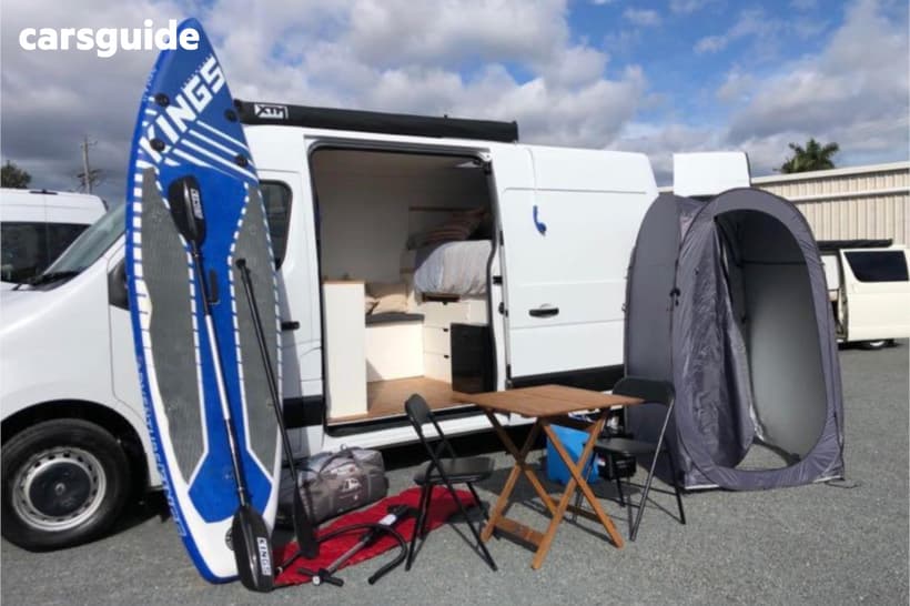 White 2018 Renault Master Van Mwb Mid