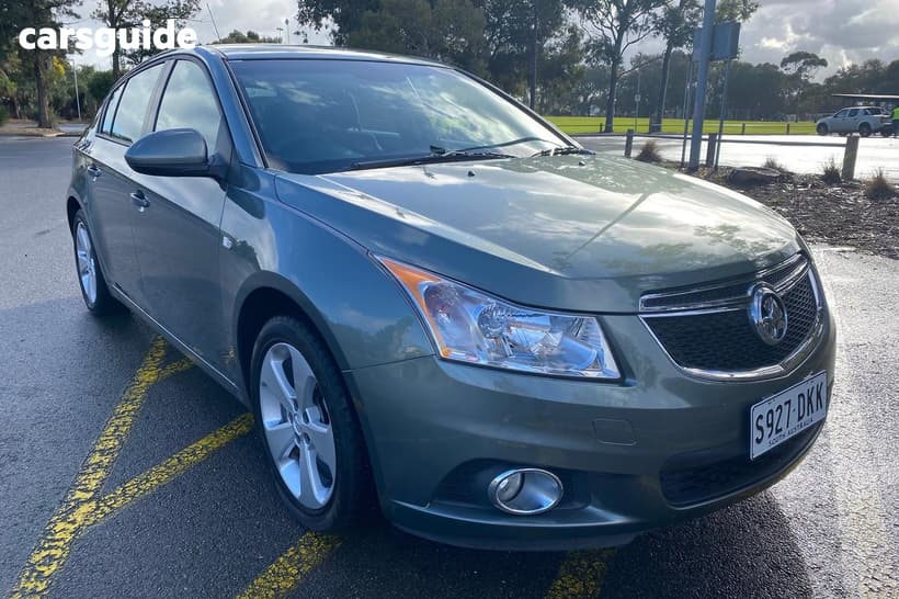 Green 2014 Holden Cruze Hatchback Equipe