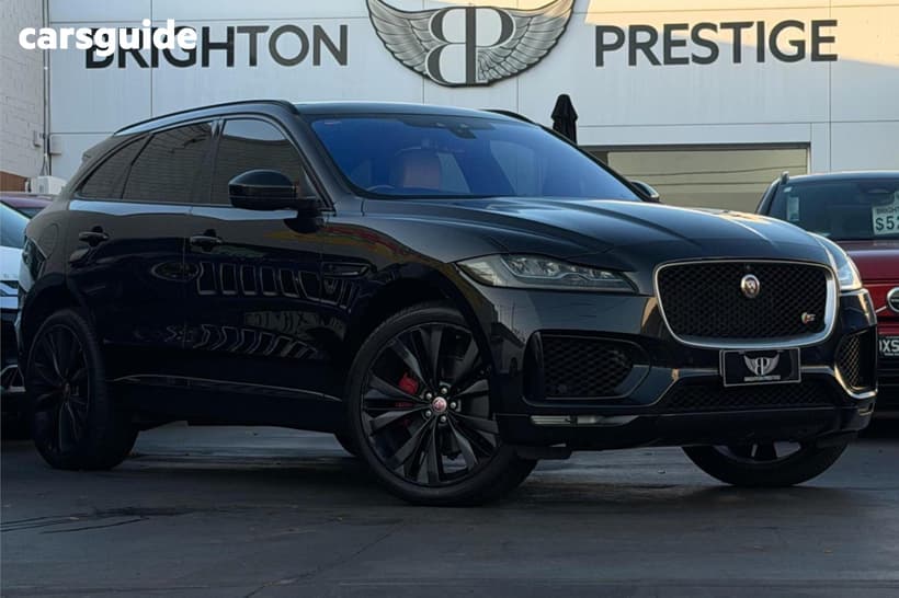 Black 2016 Jaguar F-Pace Wagon 30D First Edition