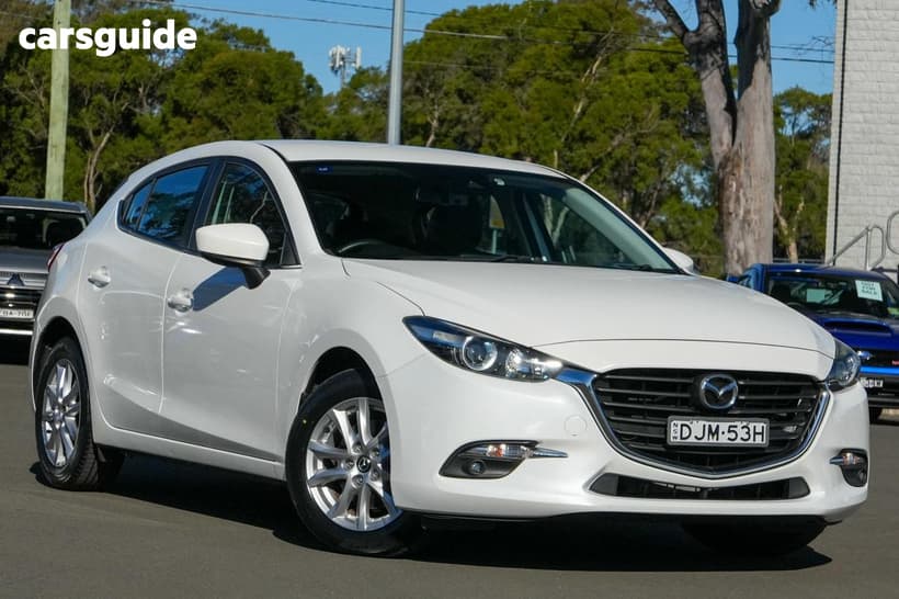 White 2016 Mazda 3 Hatchback Touring