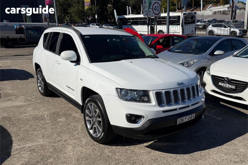 White 2015 Jeep Compass Wagon Limited (4X4)
