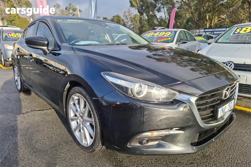 Black 2018 Mazda 3 Hatchback Sp25