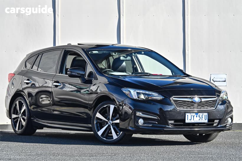 Black 2017 Subaru Impreza Hatchback 2.0S (Awd)